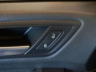 Volkswagen Touran Business & Navi 1.6 TDI 85kW (115CV) DSG