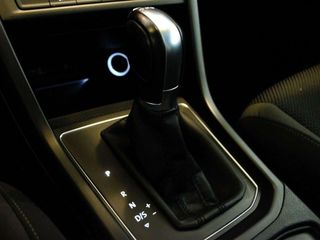 Volkswagen Touran Business & Navi 1.6 TDI 85kW (115CV) DSG