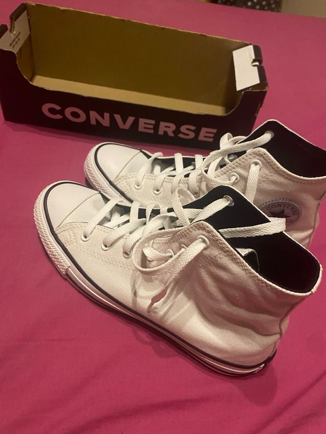 Converse blancas altas