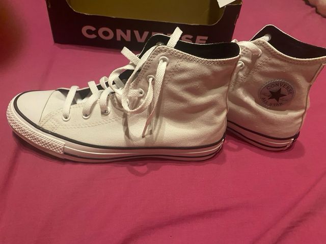 Converse blancas altas