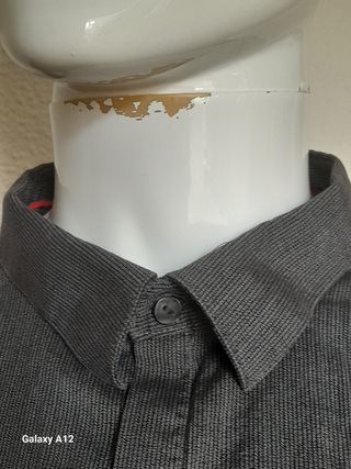 Camisa Calvin Klein bicolor