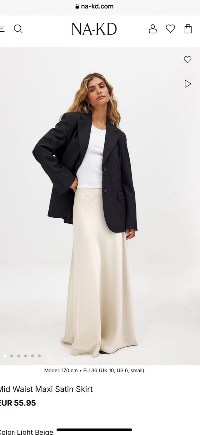 Falda midi beige satinada