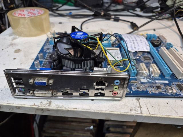 i5, Gigabyte GA-Z77-DS3H,32GB, WiFi, HDMI,