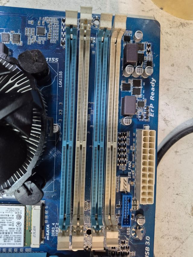 i5, Gigabyte GA-Z77-DS3H,32GB, WiFi, HDMI,