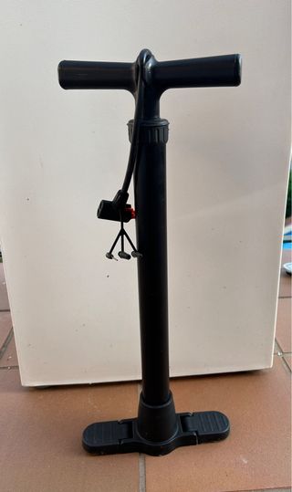 Bomba de pie bici portátil