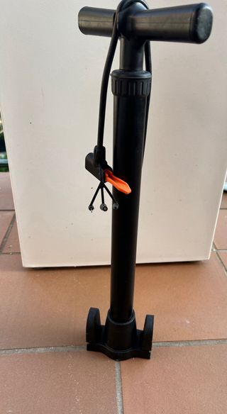 Bomba de pie bici portátil