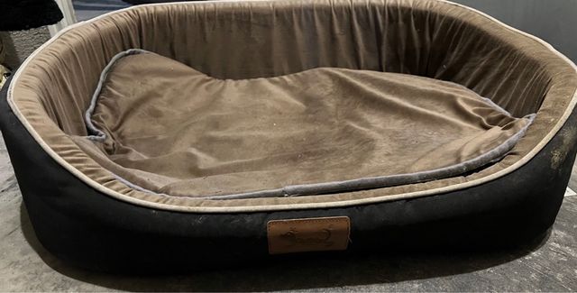 Cama perro grande - marrón y negra