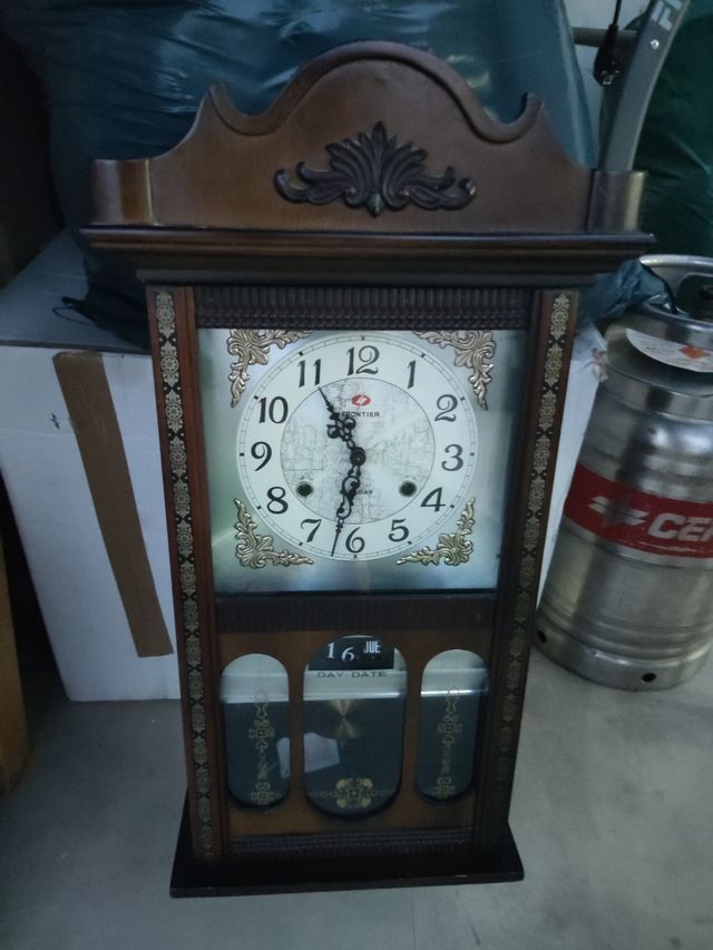 Reloj Pared Antiguo Frontier