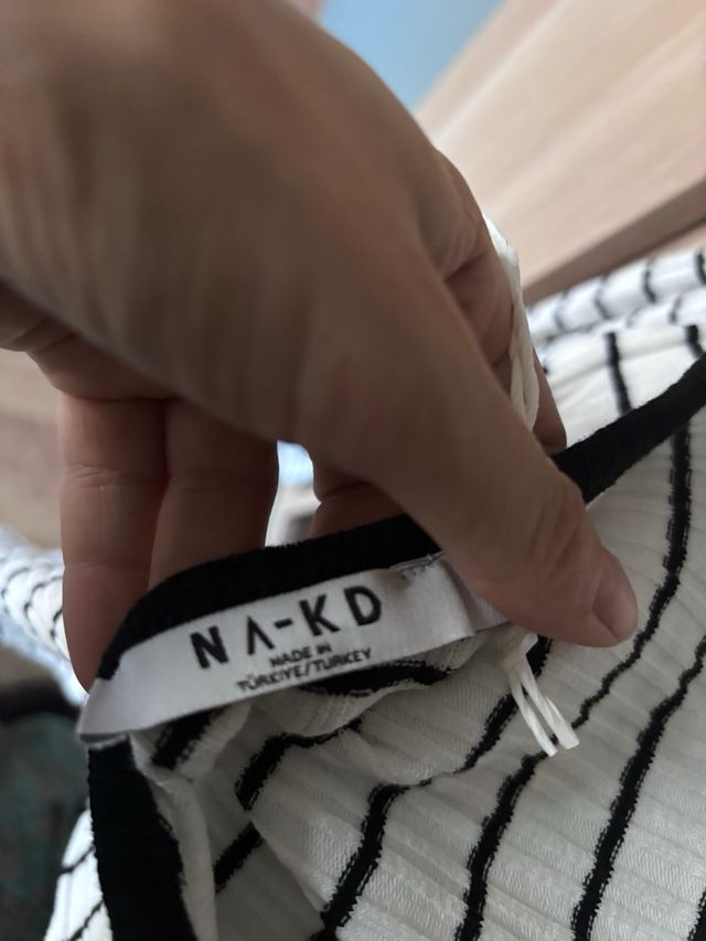 Camisetas rayas blancas y negras