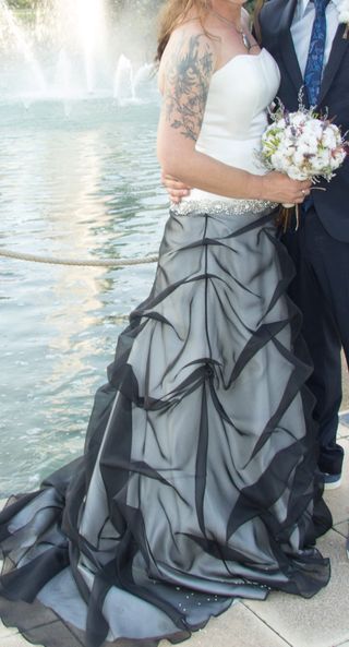 Vestido novia blanco-negro