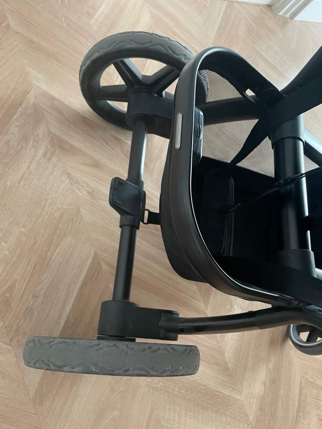 Joolz Hub+ Negro Completo