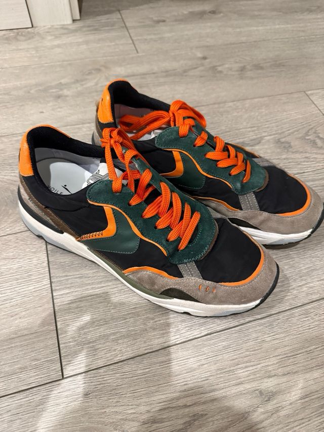 Zapatillas Voile Blanche - Negras y Verdes. 