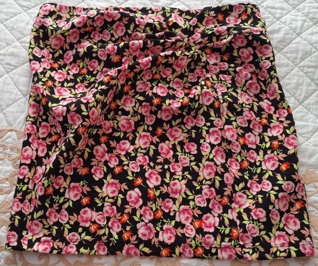 Minifalda Flores Rosa-Negra