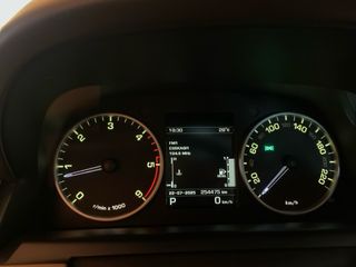 Land Rover Discovery 4