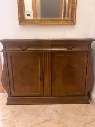 Recibidor antiguo madera-mármol