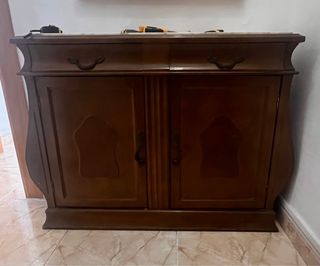 Recibidor antiguo madera-mármol