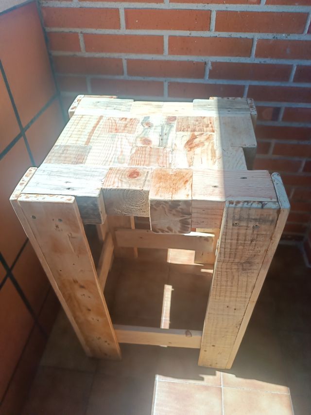 Mesita de palets reciclados por encargo