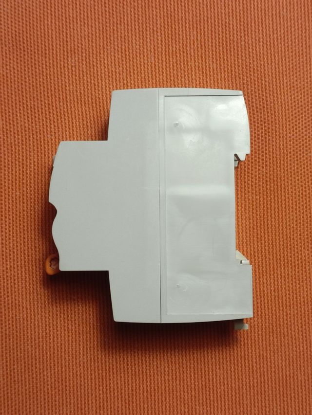 Interruptor Diferencial Merlin Gerin