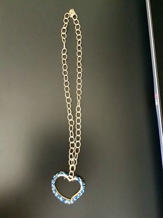 Collar corazón azul y dorado
