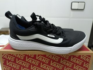 Vans Ultrarange negras mujer