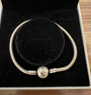 Pulsera Pandora plata