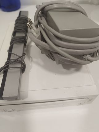 Wii Nintendo blanca + disco 1tb con 250 juegos
