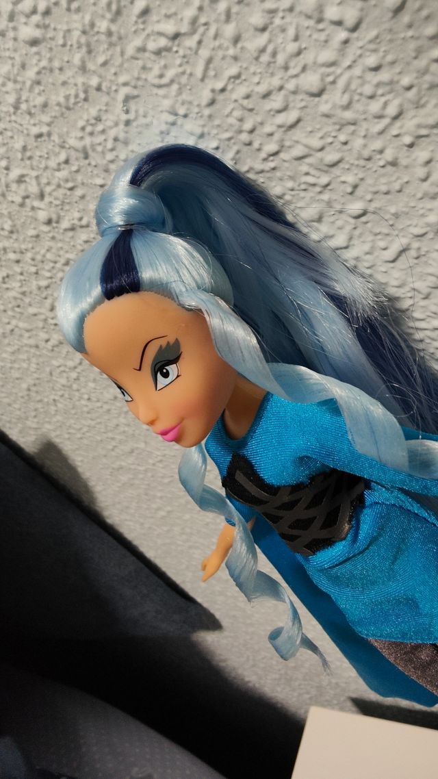 BONECA ORIGINAL ICE POWER TRIX WINX CLUB