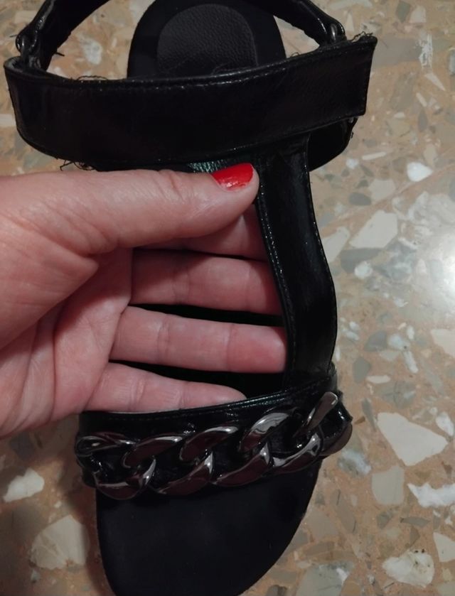 Sandalias cuña negras plataforma