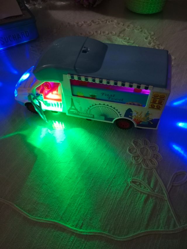 Caravana comida rápida juguete