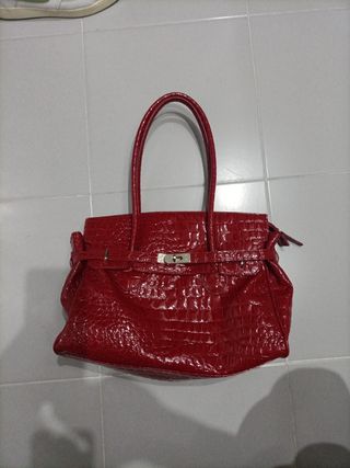 Bolso rojo efecto cocodrilo