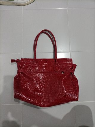 Bolso rojo efecto cocodrilo