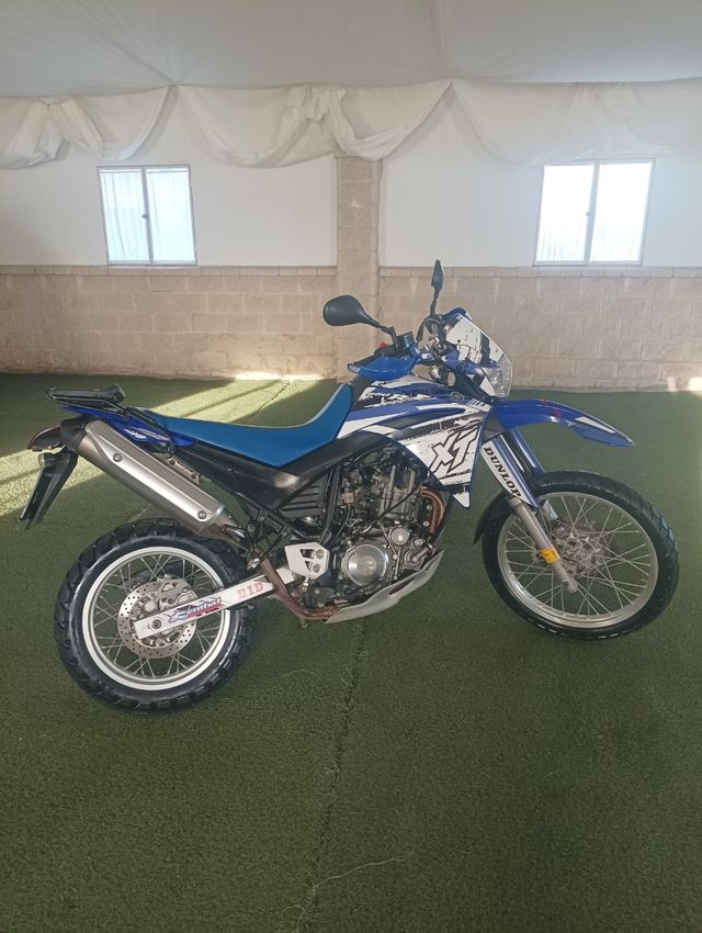 Yamaha XT 660R azul - Moto
