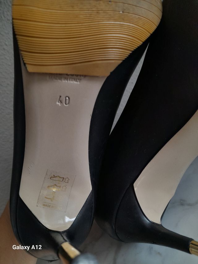 Salones negros Baldinini