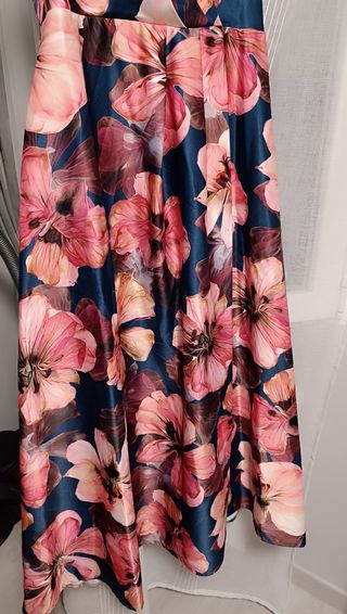 Vestido floral azul y rosa