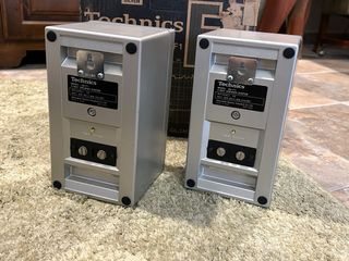 Altavoces Technics SB-F1