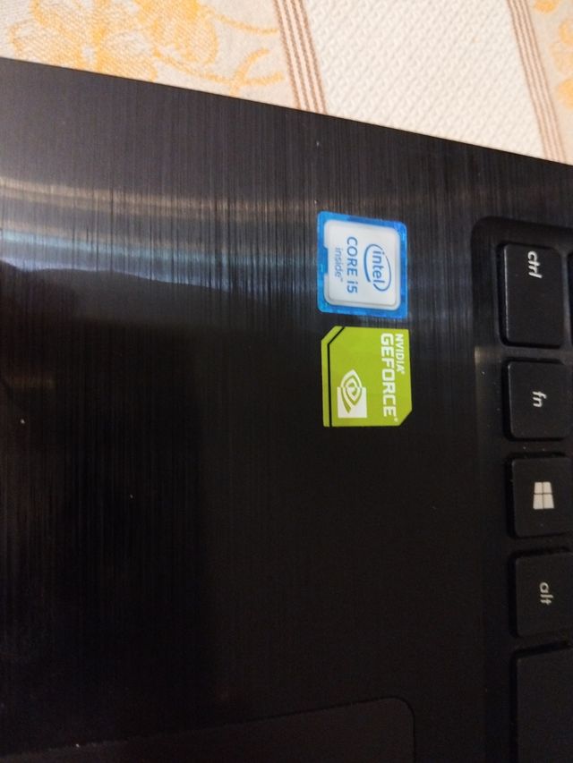 Notebook Asus F556U nero