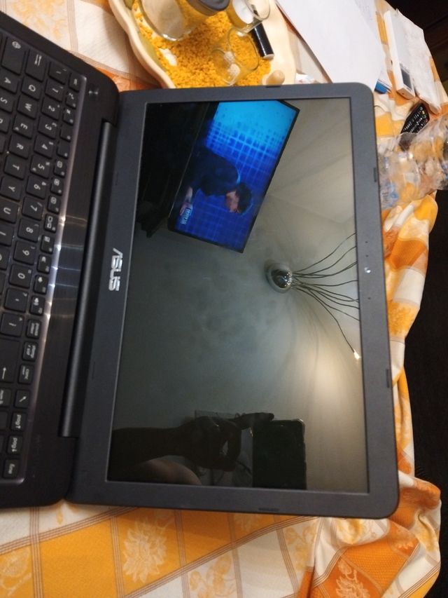 Notebook Asus F556U nero