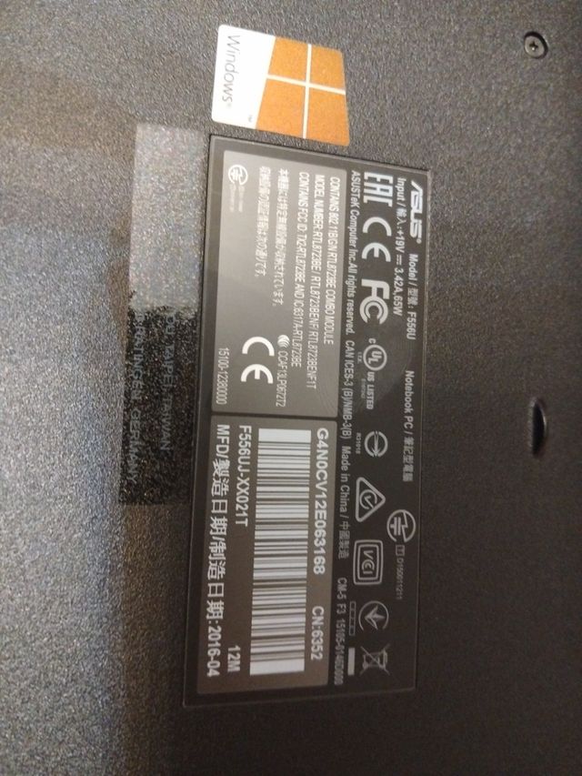 Notebook Asus F556U nero