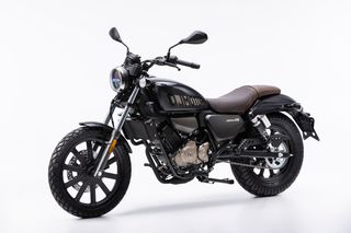 QJMOTOR SRV 125 - Motocicleta
