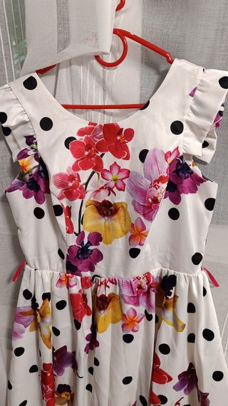 Vestido flores blanco lunares