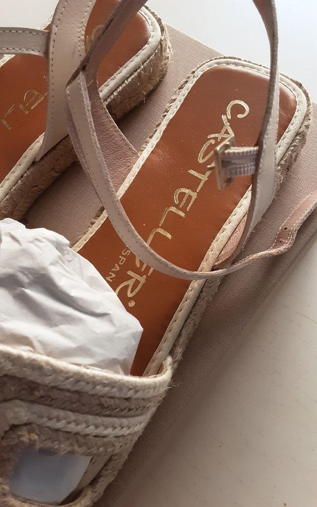 Sandali nuovi Casteller beige n.41