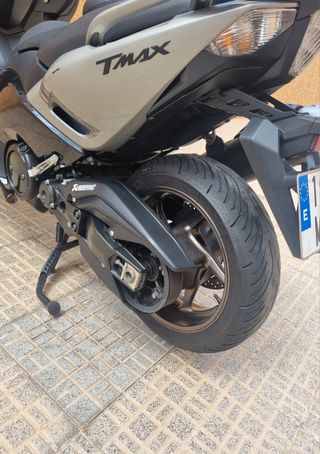 Yamaha TMAX 530 - Moto Scooter