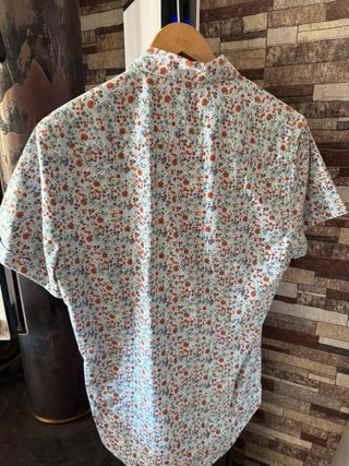 Camisa Zara flores - manga corta