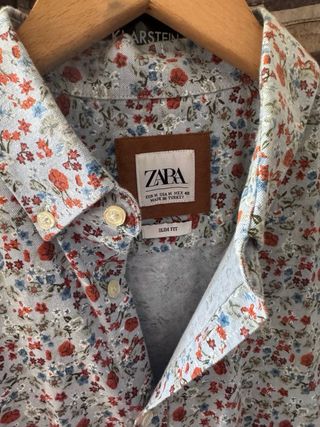 Camisa Zara flores - manga corta