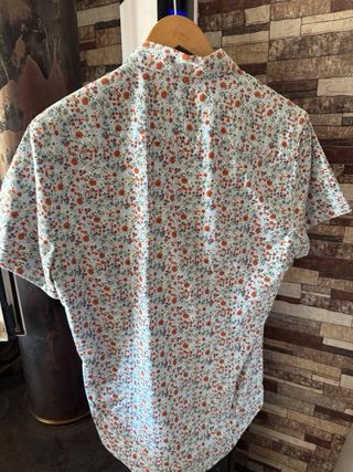 Camisa Zara flores - manga corta