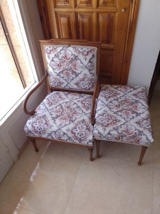 Sillón y puf vintage