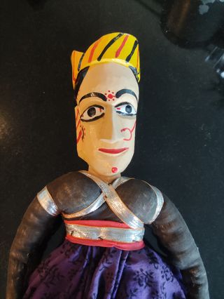 Marioneta títere hindú de madera y tela