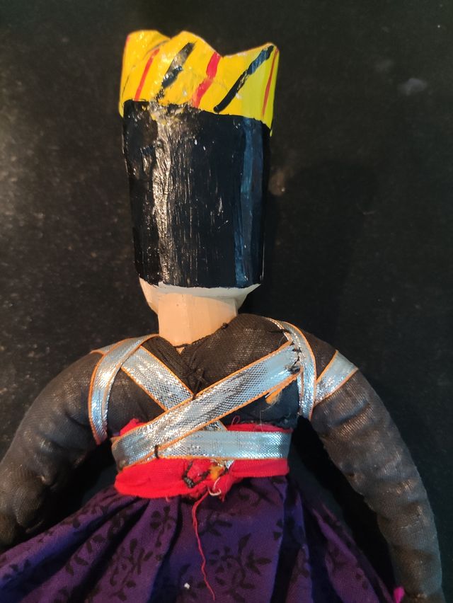 Marioneta títere hindú de madera y tela