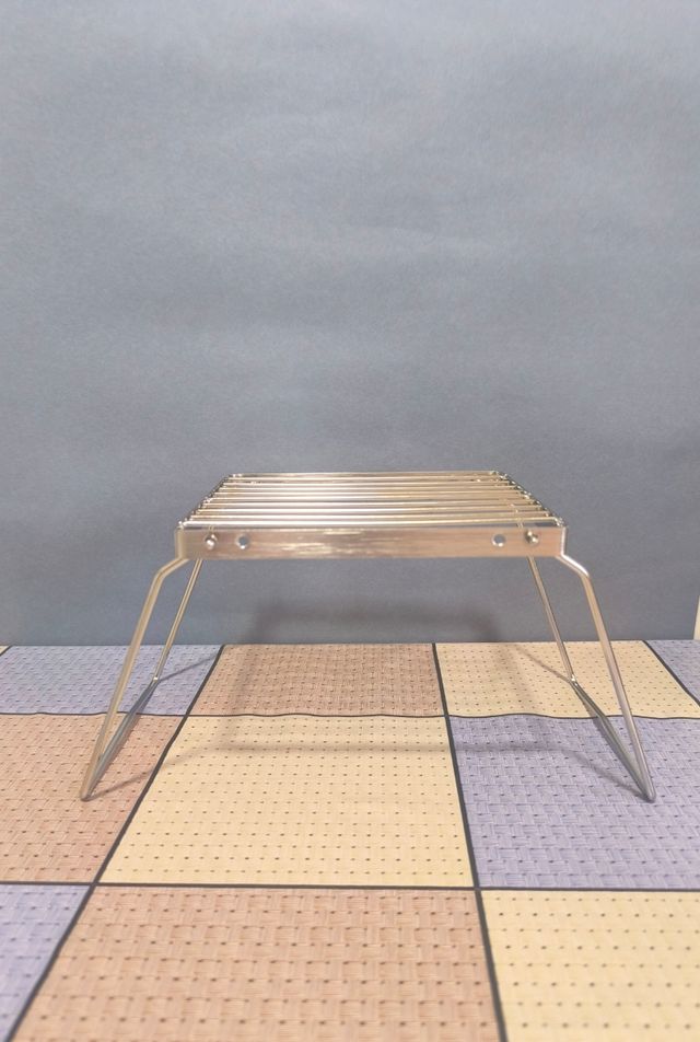 Grill pieghevole in metallo