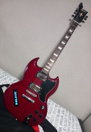 Guitarra eléctrica tipo SG 